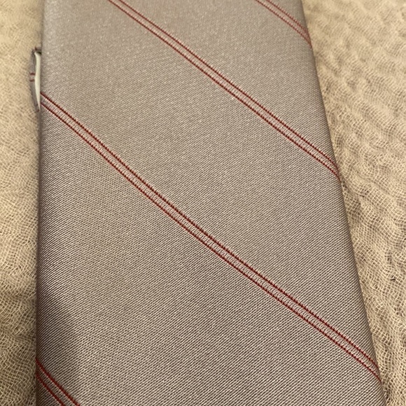 Oscar de la Renta tie. - Picture 6 of 11